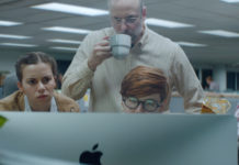 The Underdogs mostra la sinergia in azienda grazie ai prodotti Apple “The Underdogs” è il nuovo spot che mostra la sinergia in azienda grazie ai prodotti Apple