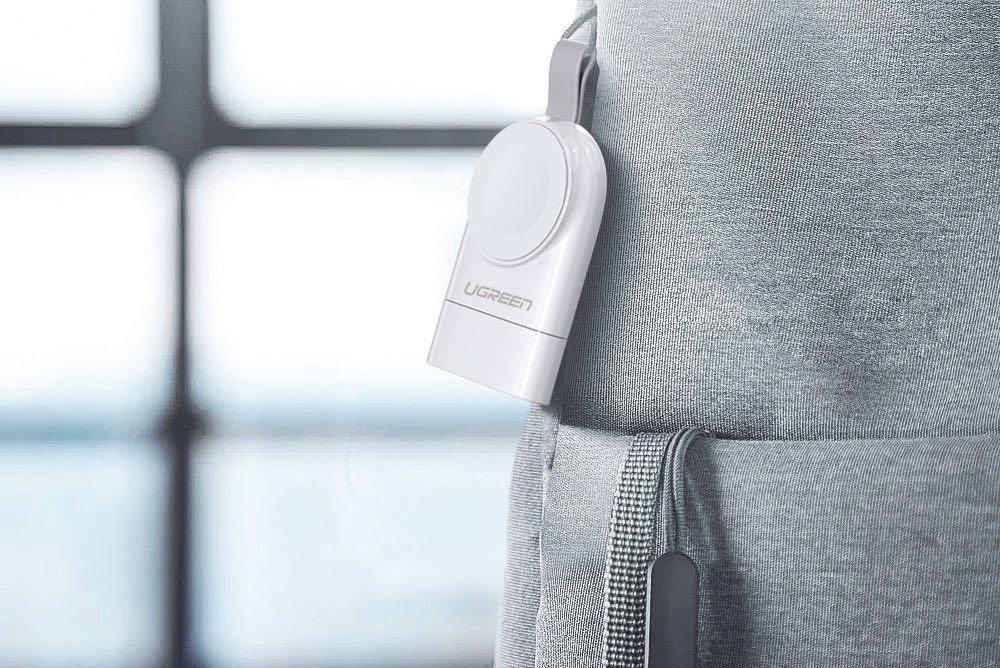 Con UGREEN potete caricare wireless Apple Watch ovunque, su Amazon in offerta a 28 euro