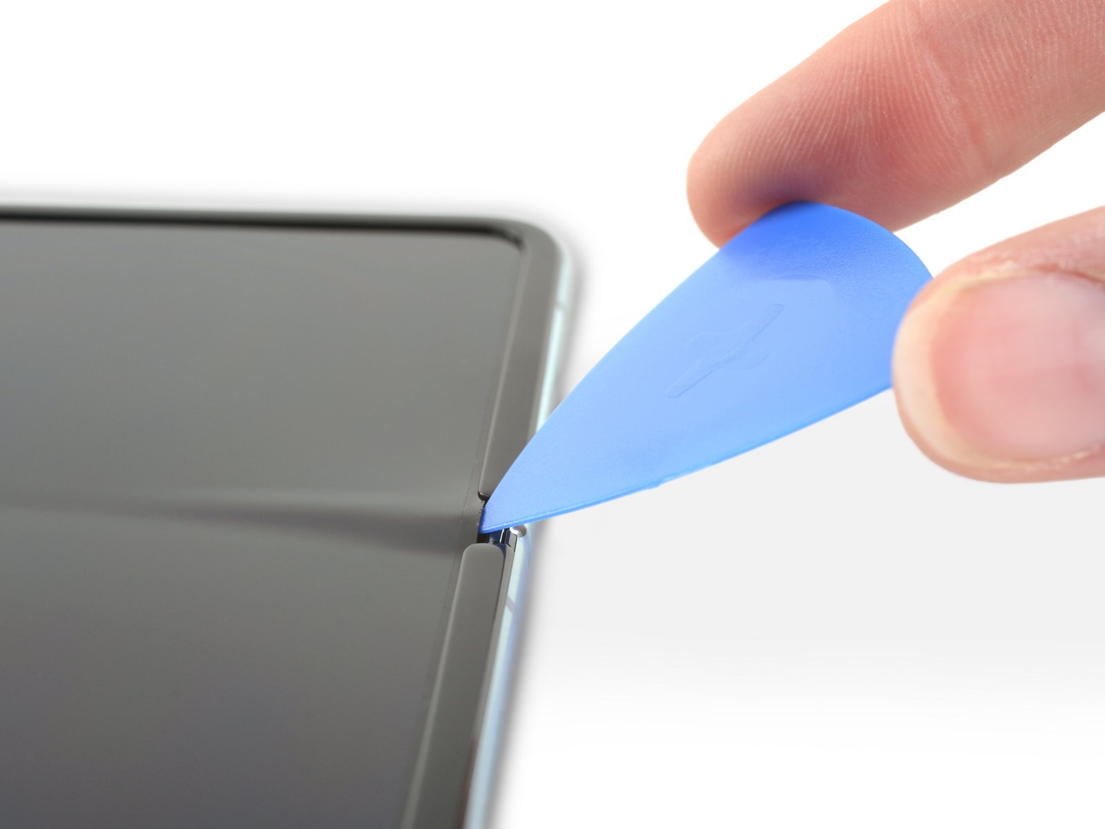 iFixit ha smontato il Samsung Galaxy Fold e rivela il potenziale problema che fa rompere lo schermo