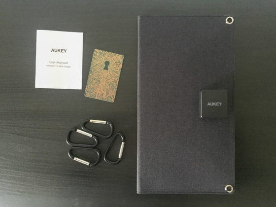 Recensione Aukey PB-P25, triplo pannello solare con 2 uscite USB