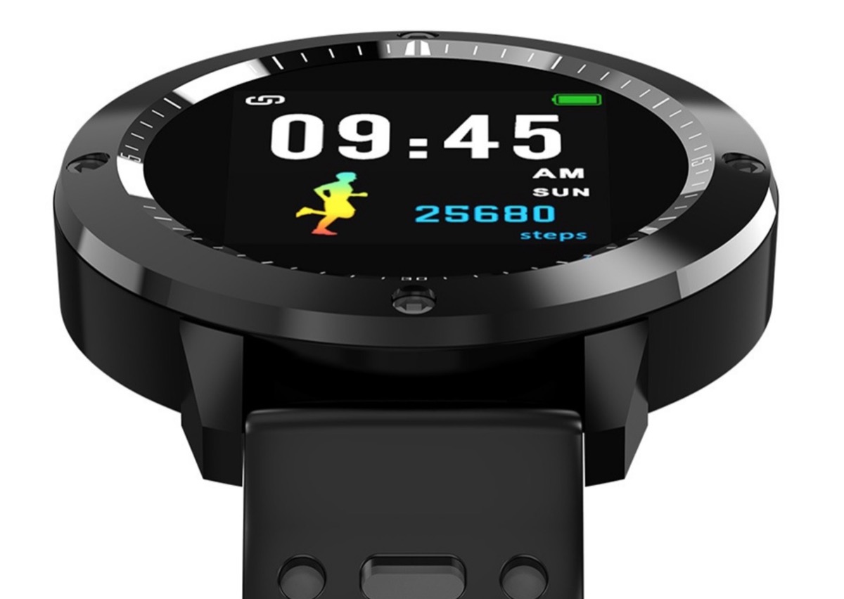 Smartwatch CF58, misura battito e pressione del sangue: solo 22 euro