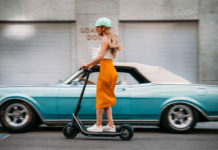 Rev, lo scooter elettrico controllato da iPhone Rev, lo scooter elettrico controllato da iPhone