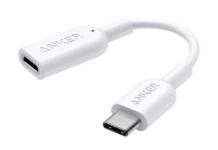 Un adattatore da USB-C a Lightning da Anker