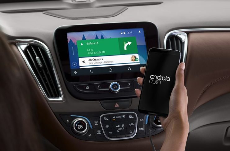 Android Auto si rifà il look, ecco le foto