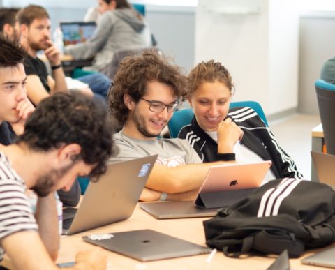 Apple Developer Academy di Napoli apre il bando di selezione per futuri sviluppatori