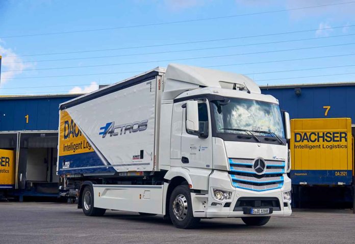Mercedes-Benz Truck ha consegnato eActros, il truck pesante completamente elettrico