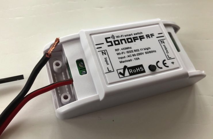 Sonoff RF Switch: impressioni d’uso sullo switch più economico e versatile sul mercato