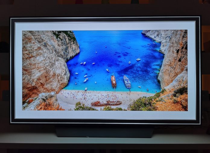 Super offerta per LG Smart TV 55B8 OLED 55 4k: solo 899 Euro per il 55” superveloce