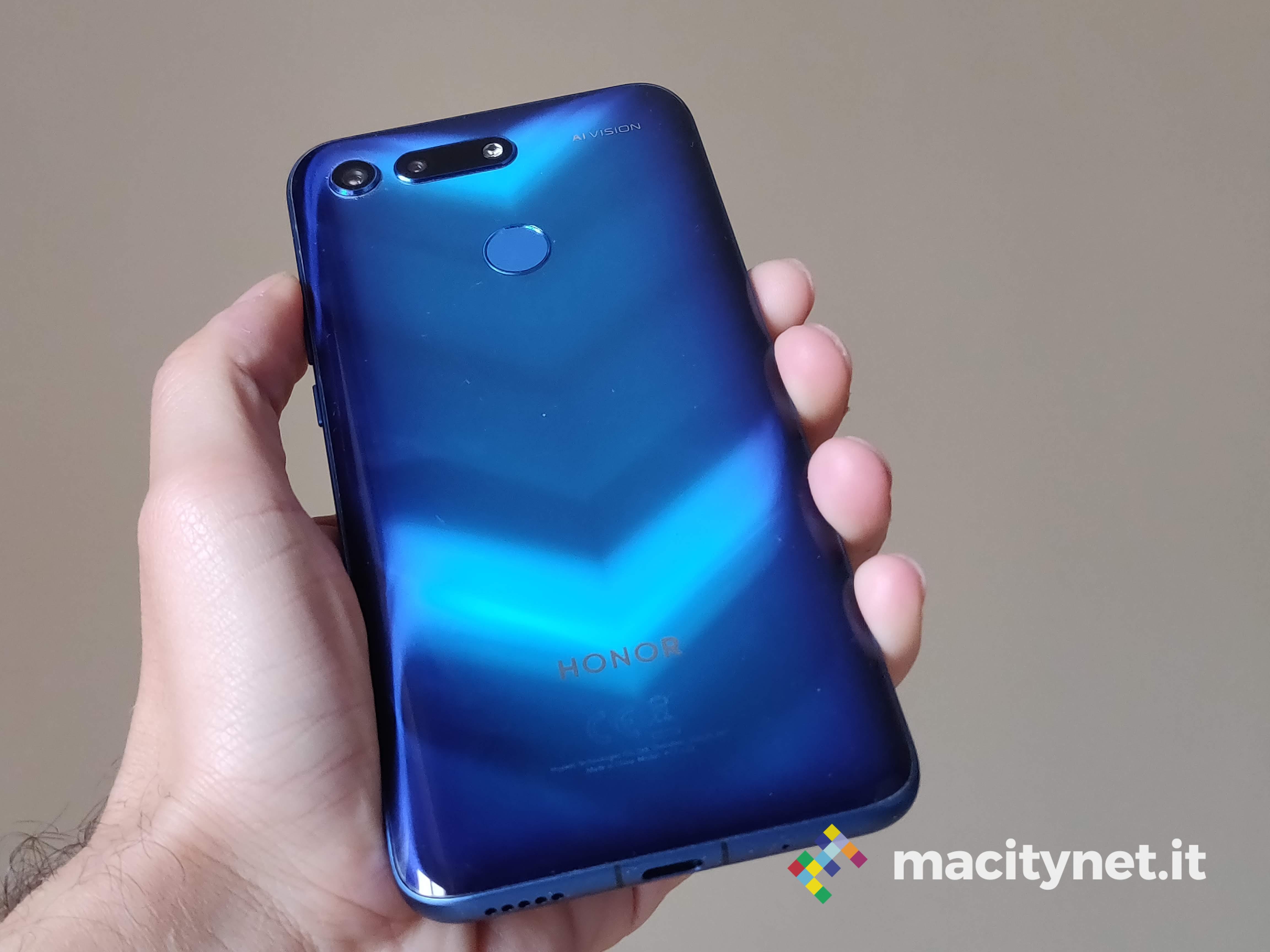 Recensione Honor View 20