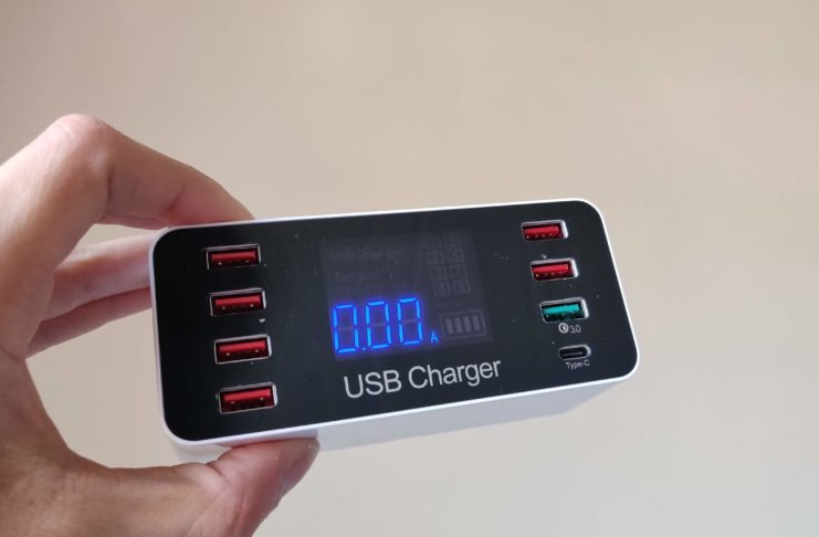 Recensione USB Smart Charger, la stazione di ricarica QC 3.0 e USB-C per domare tutti i dispositivi