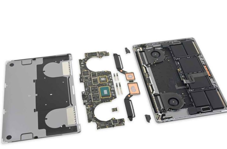 Nuovo MacBook Pro 15″ 2019 con nuova tastiera smontato da iFixit