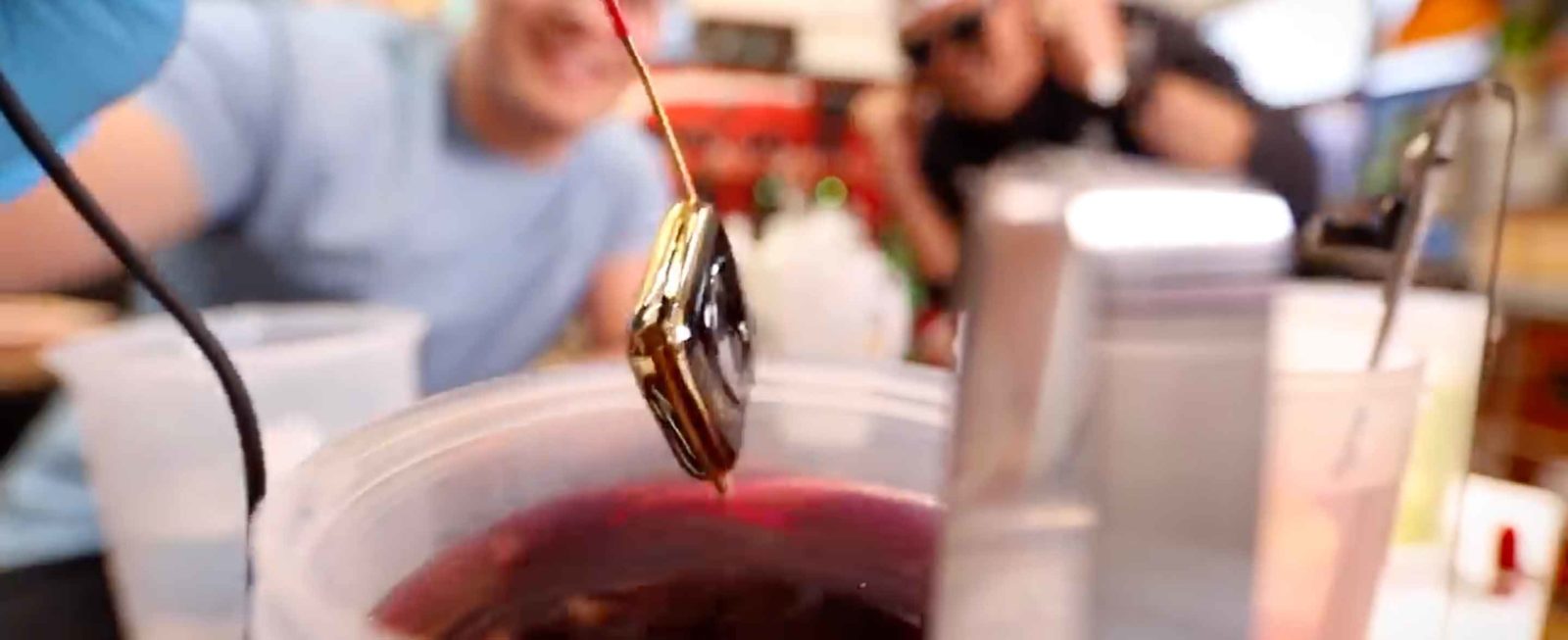 Un Apple Watch placcato in oro 24 carati