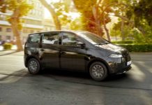 Motors Sion: 10.000 pre-ordini per la prima auto elettrica a ricarica solare