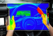 Land Rover, il volante aptico per aiutare a concentrarsi sulla strada