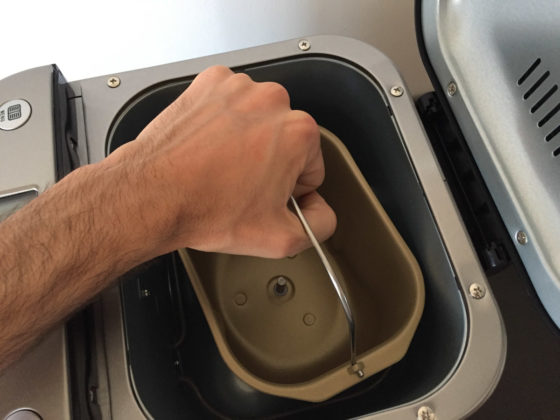 Recensione Homever MBF-001, la macchina per fare il pane in casa