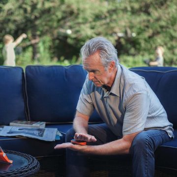 Activ5 è un dispositivo portatile per l’allenamento che comunica con un’app che fa da coach