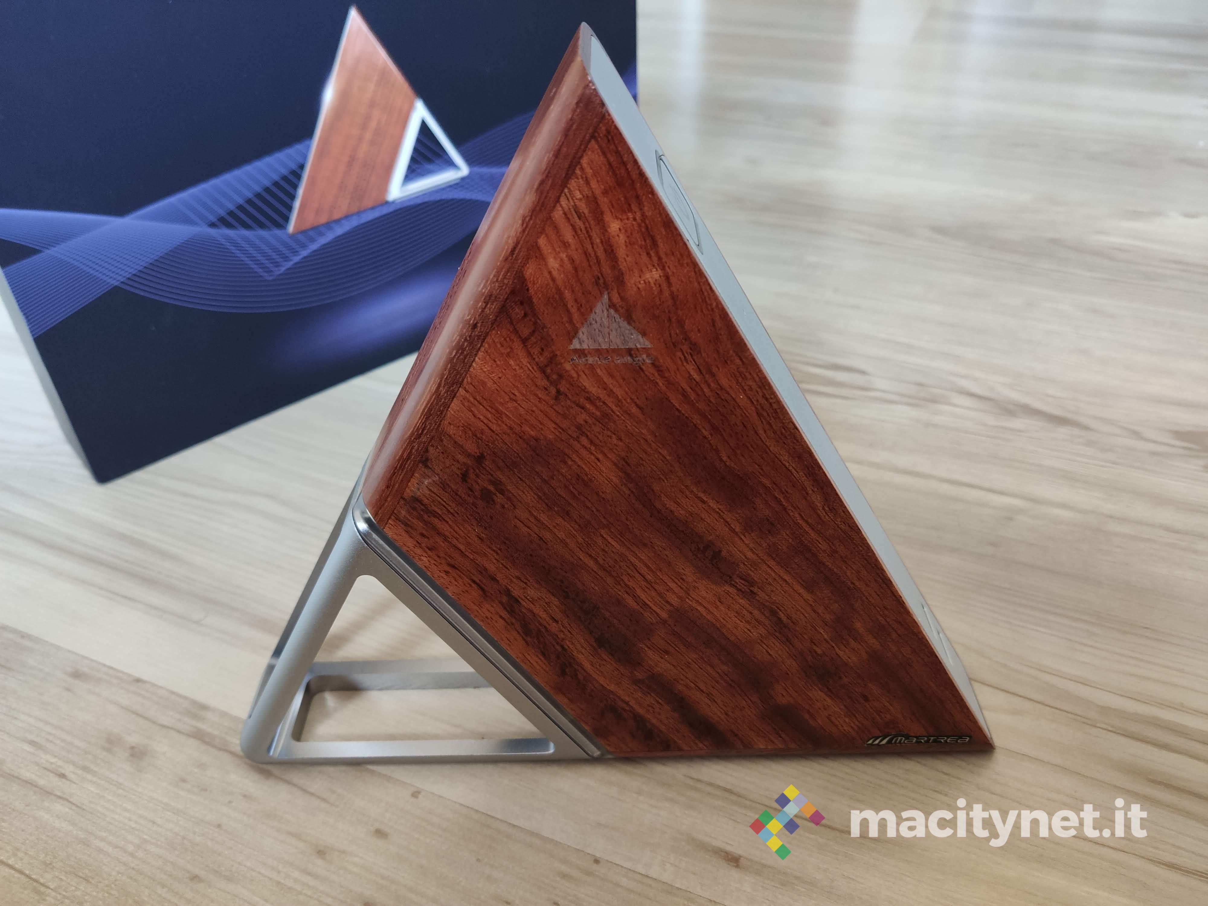 Recensione Acute Angle AA, il mini PC triangolare che vi arreda casa
