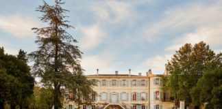 Vacanze di lusso? Con Airbnb Luxe si affittano castelli, isole e ville e isole