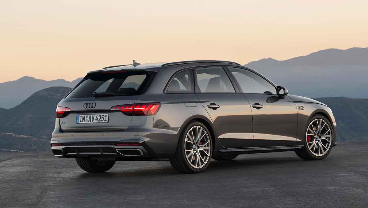 Audi A4, al via gli ordini per la nuova generazione digitalmente evoluta Audi A4, al via gli ordini per la nuova generazione digitalmente evoluta