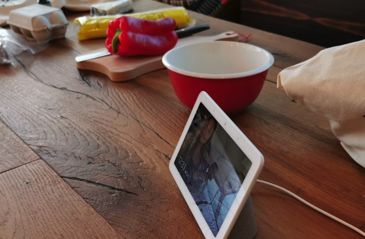 Presa di contatto e unboxing di Google Nest Hub, domotica, informazioni e video in 7″