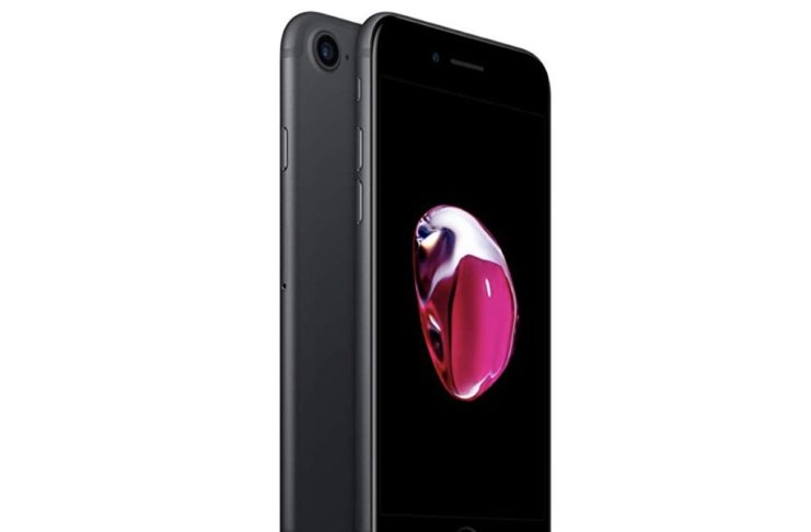 Affare del giorno: Amazon sconta gli iPhone 7 e iPhone 8 ai minimi storici