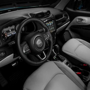 Esordio per la Jeep Renegade Hybrid Plug-in al Parco del Valentino di Torino