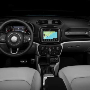 Esordio per la Jeep Renegade Hybrid Plug-in al Parco del Valentino di Torino