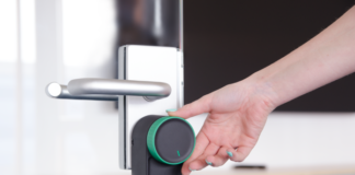 Keymitt Smart Lock, così la porta di casa diventa smart