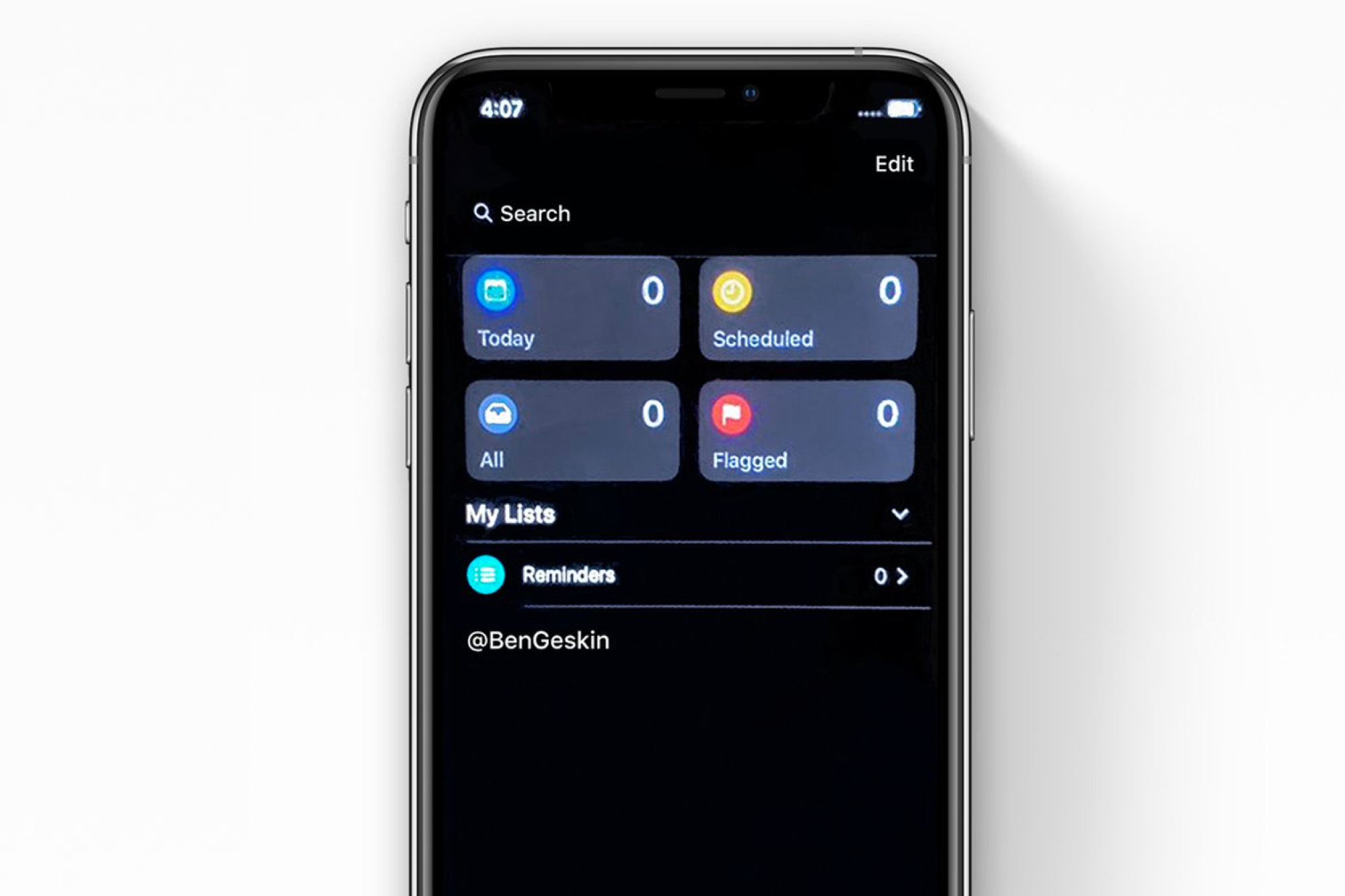 iOS 13, il tema scuro in