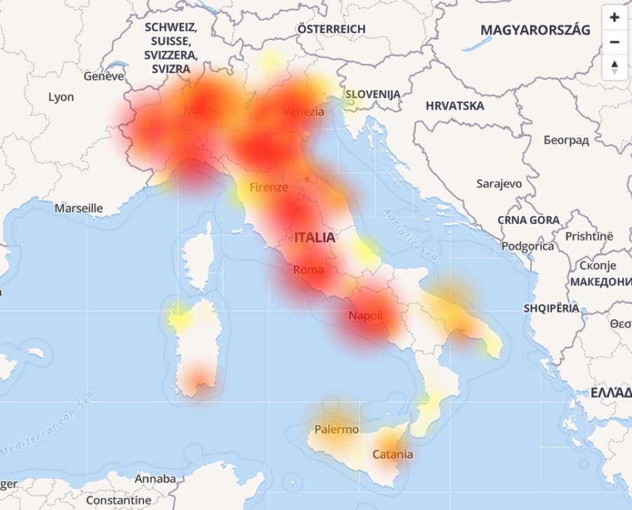 Vodafone down, non funziona in quasi tutta Italia