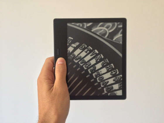 Recensione Kindle Oasis, il top di gamma degli e-reader Amazon ora è perfetto