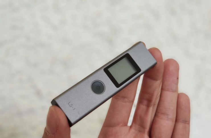 Recensione telemetro laser Alfawise LS-1, quando il metro non serve davvero più