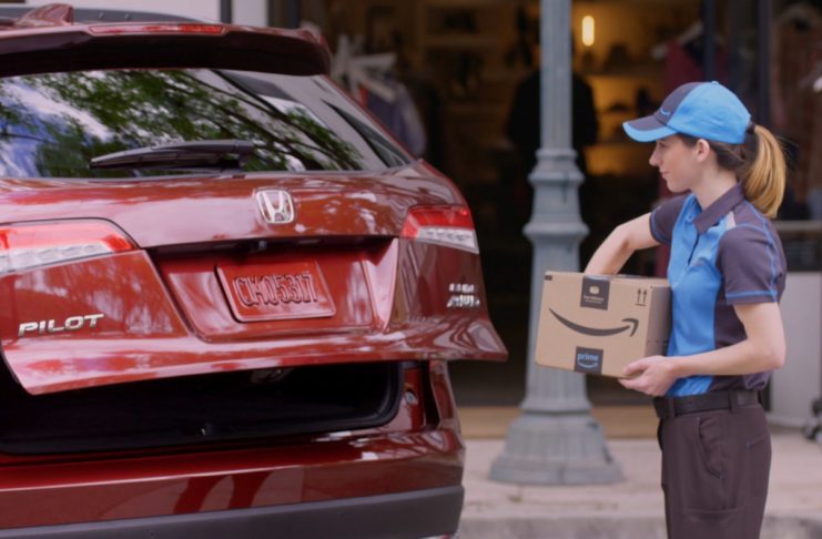 Amazon ora consegnerà al bagagliaio della tua Honda