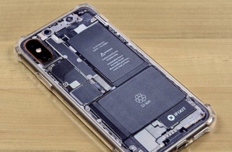 Le cover iFixit fanno vedere iPhone ai raggi X