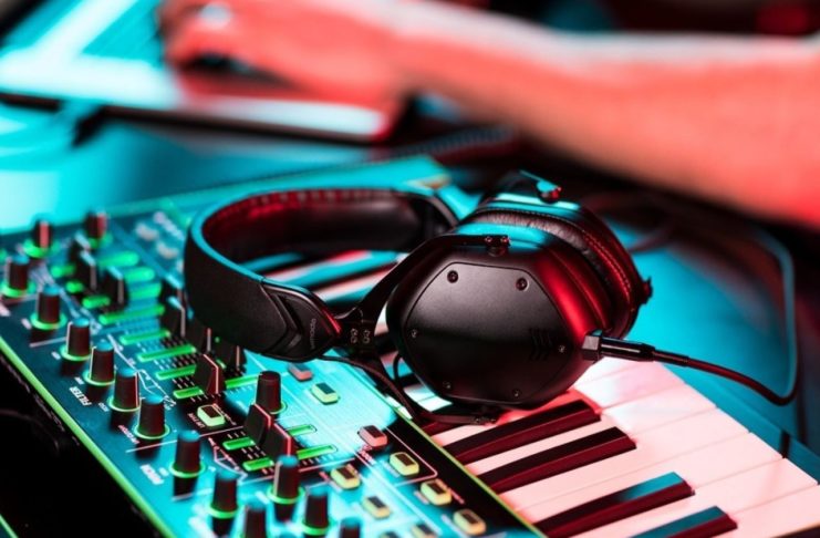 V-MODA presenta Crossfade M-100 Master, le cuffie professionali con isolamento acustico