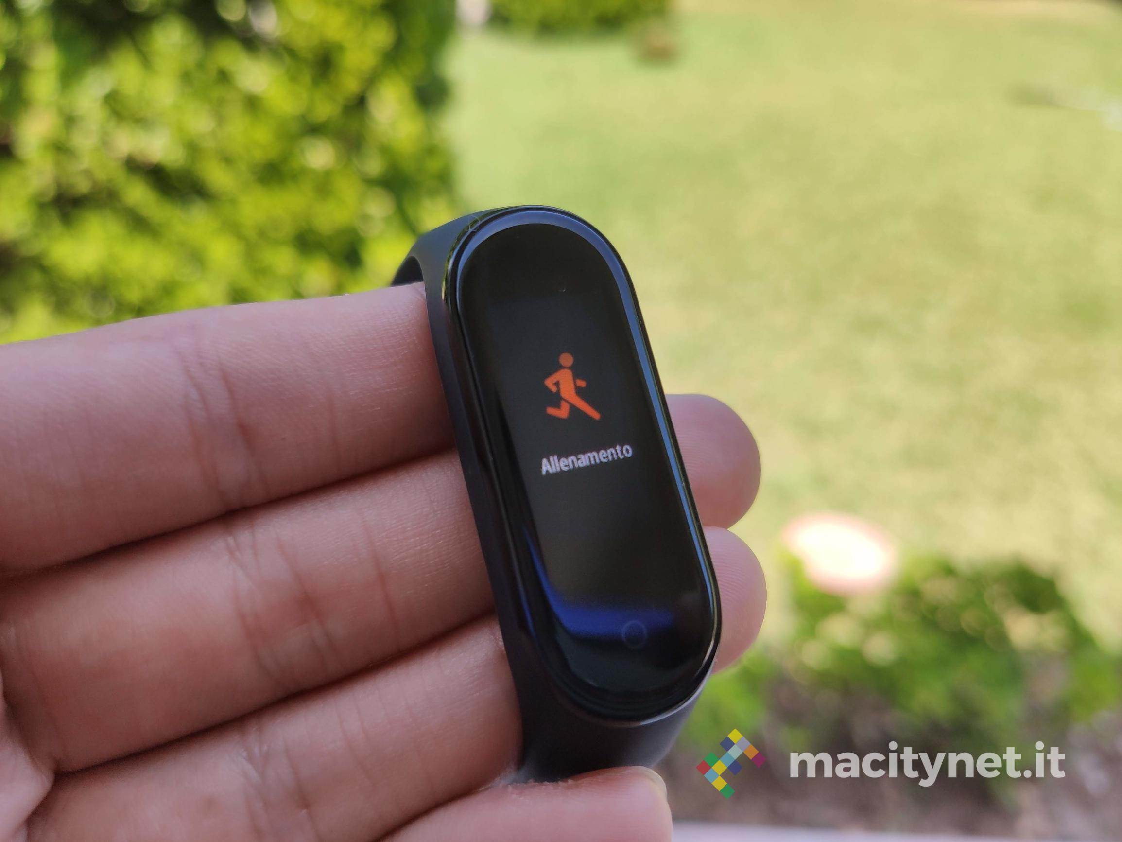 Recensione Xiaomi Mi Band 4, la regina è tornata Recensione Xiaomi Mi Band 4, la regina è tornata