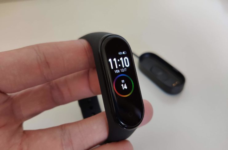 Recensione Xiaomi Mi Band 4, la regina è tornata