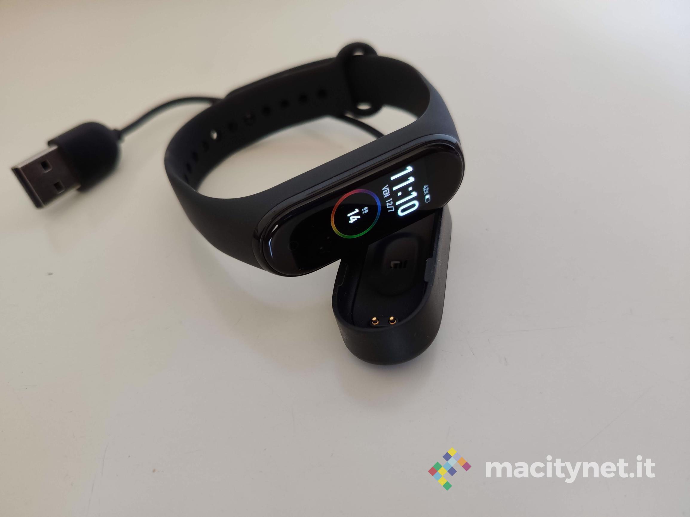 Recensione Xiaomi Mi Band 4, la regina è tornata Recensione Xiaomi Mi Band 4, la regina è tornata
