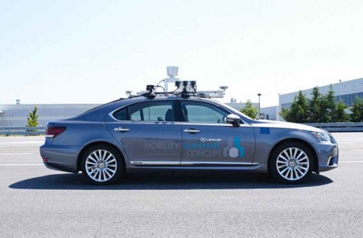 Toyota sperimenta in Europa la guida automatizzata