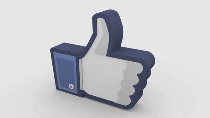 Sentenza UE: i siti con il pulsante Facebook Mi Piace sono avvertiti