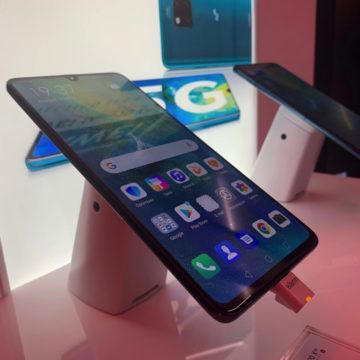 Huawei Mate 20 X 5G visto da vicino: i dettagli di un gigante per il 5G