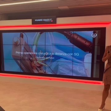Huawei Mate 20 X 5G in Italia: velocità inaudita, raffreddamento a camera di vapore e schermo 7.2″
