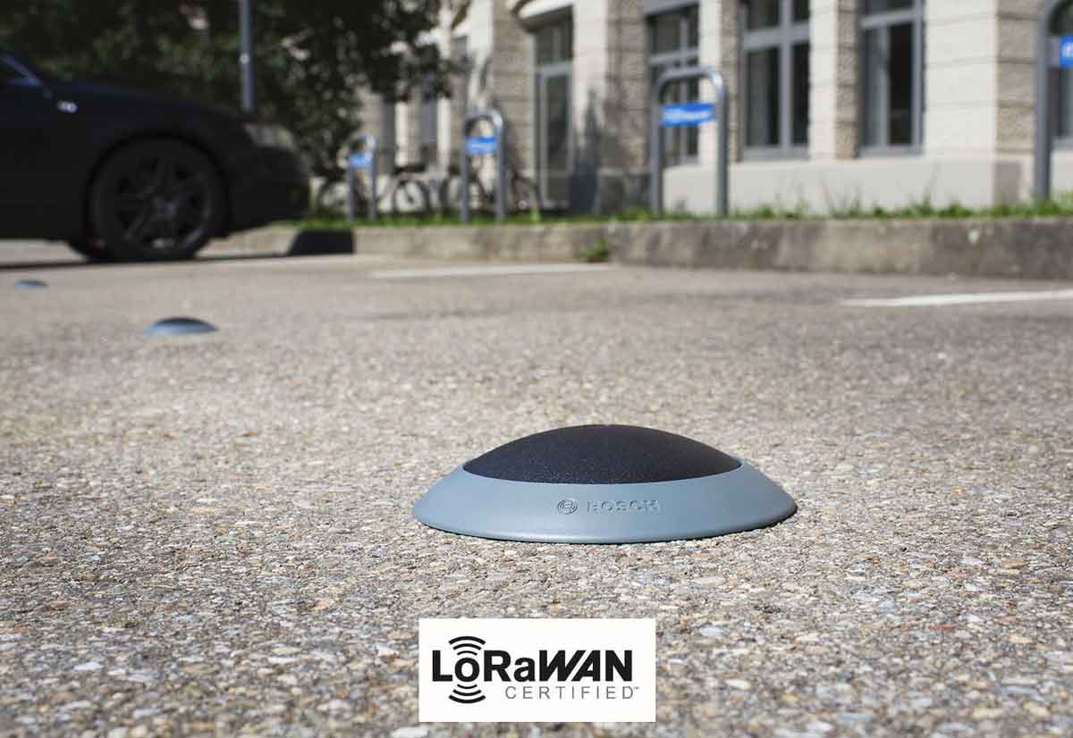 Parking Lot Sensor di Bosch facilita la ricerca di parcheggio e la gestione dei posti auto