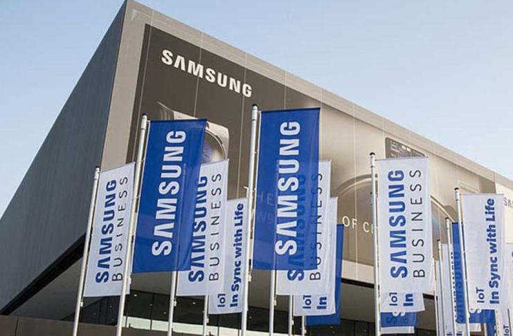 Dirigenti Apple in visita a Samsung in Corea: si teme carenza di chip per iPhone