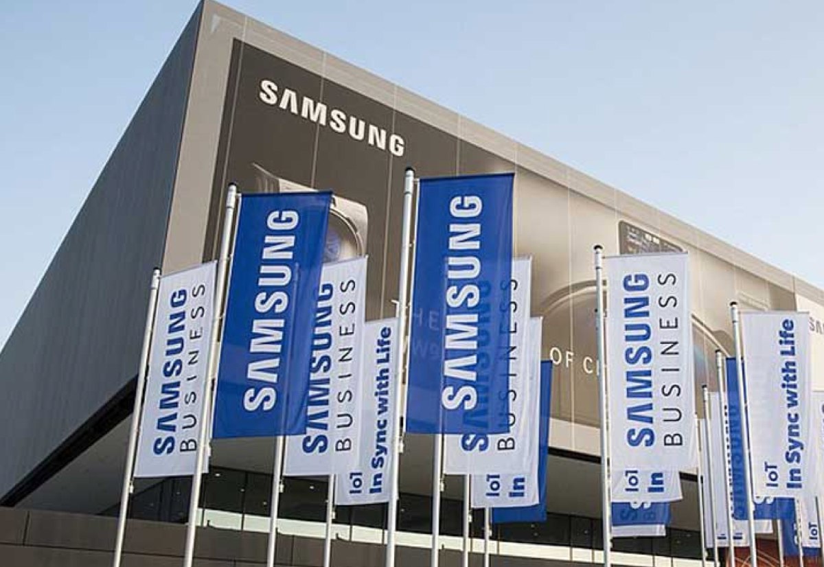 Dirigenti Apple in visita a Samsung in Corea: si teme carenza di chip per iPhone Dirigenti Apple in visita a Samsung in Corea: si teme carenza di chip per iPhone