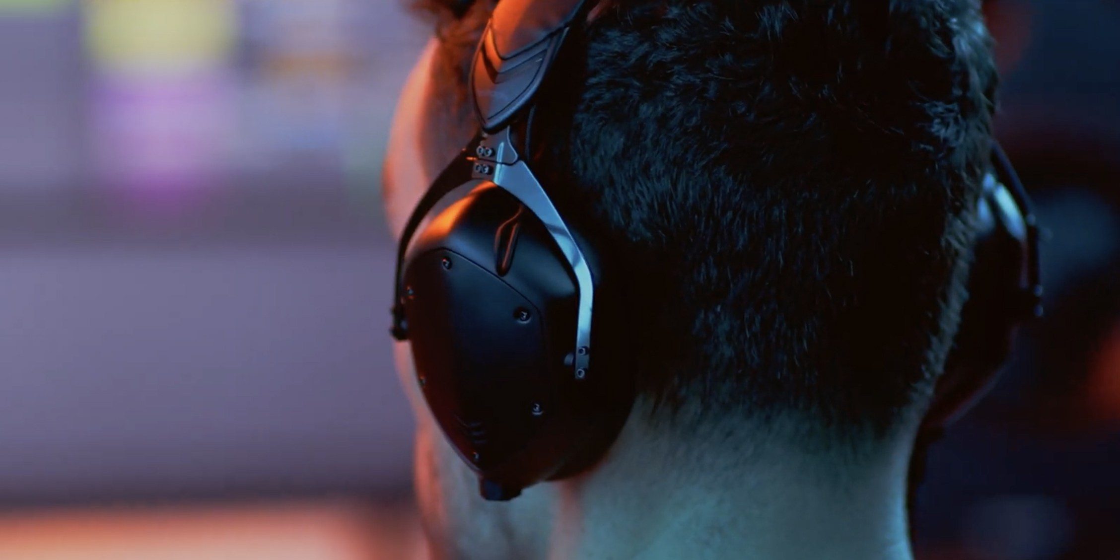 V-MODA presenta Crossfade M-100 Master, le cuffie professionali con isolamento acustico