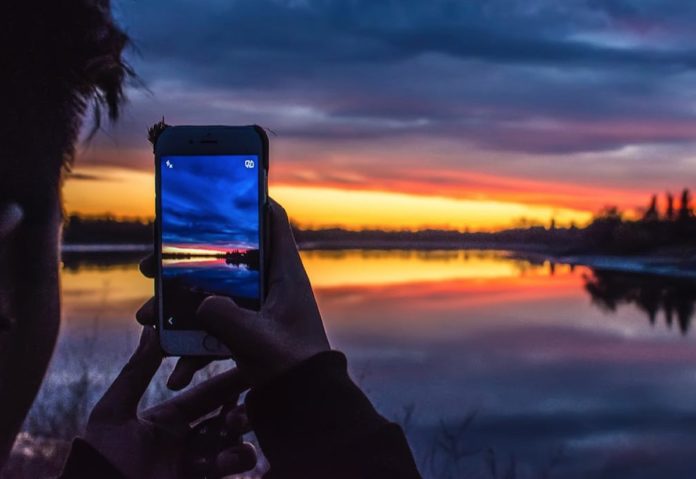 Le migliori app per foto perfette dei tramonti estivi