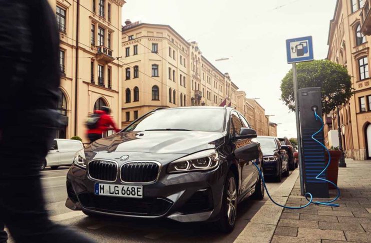 BMW 225xe Active Tourer estende l’autonomia