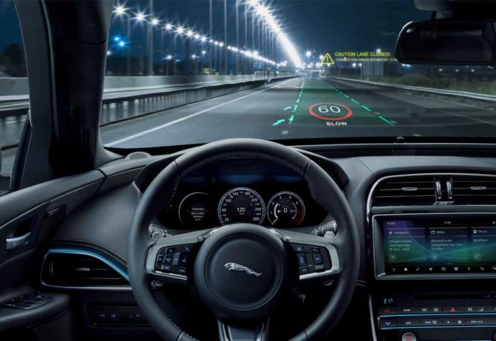 Jaguar Land Rover, nuova tecnologia 3D nell’ambito degli head-up display