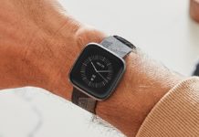 Fitbit Versa 2 prova a sfidare Apple Watch con Alexa e Spotify